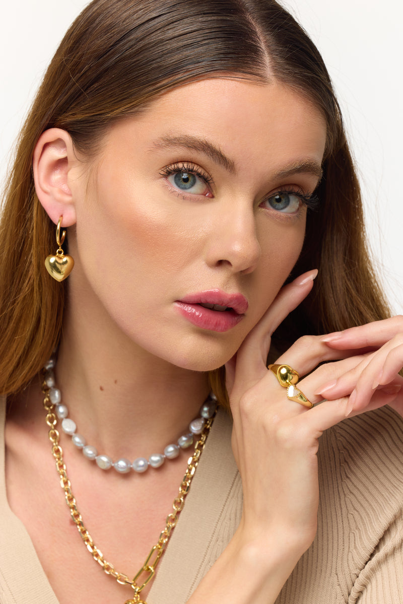 Love in Pearls Earrings