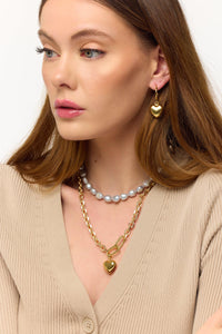 Love in Pearls Necklaces