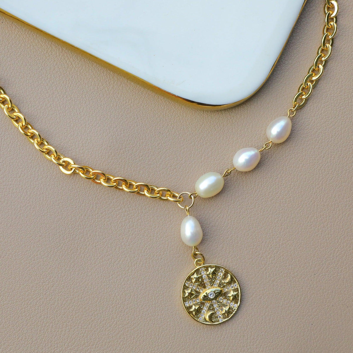 Brighten Eye Necklace