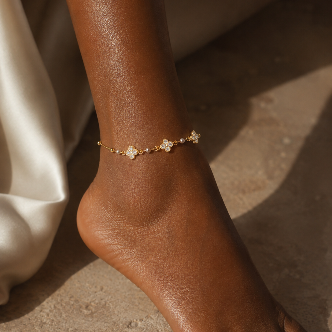 Clover Pearl Bracelet