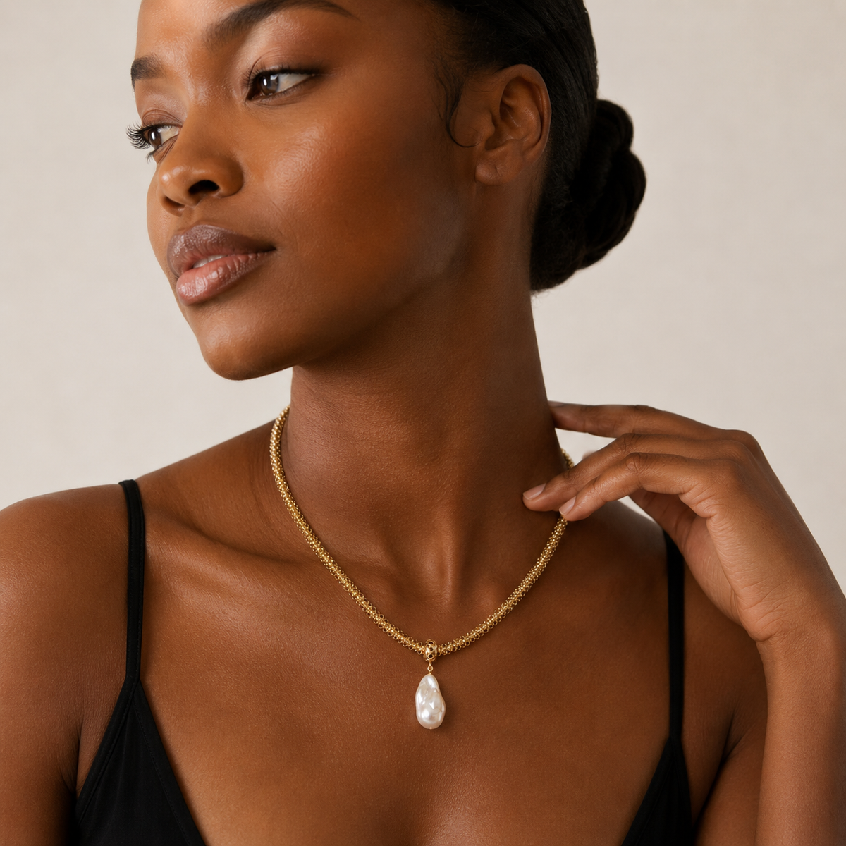 Sienna Pearl Necklace