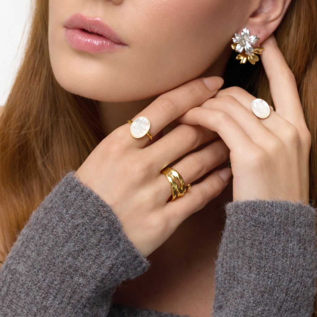 Goddess of Luxor Ring