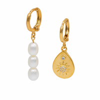 Solar Pearl Mismatch Earrings