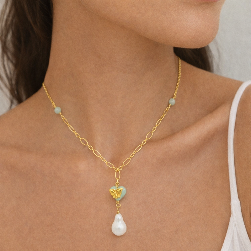 Baroque Flutter Necklace