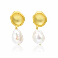 Charming Pearl Earrings
