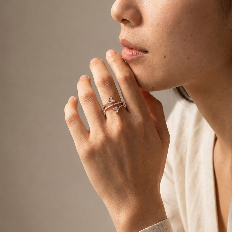 Dizzy Butterfly Ring