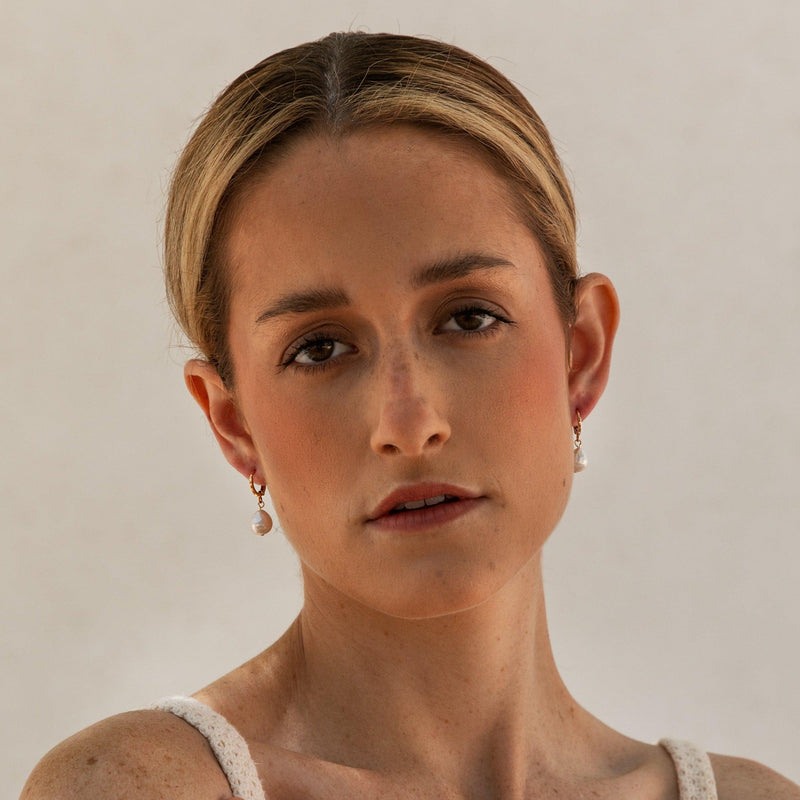 Classic Pearl Huggies