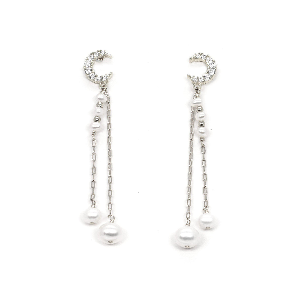 Pearl on Moon Earrings