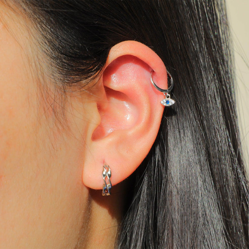 Double Twist Huggies