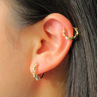 Double Twist Huggies