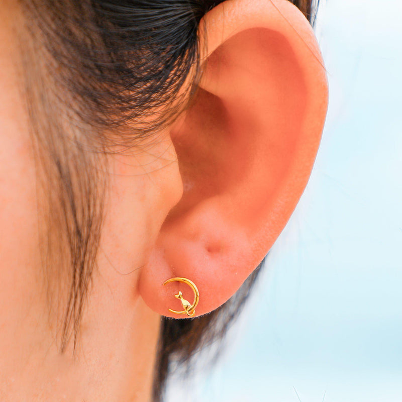 9K Solid Gold Cat on the Moon Single Earring-Limited Edition-La Meno