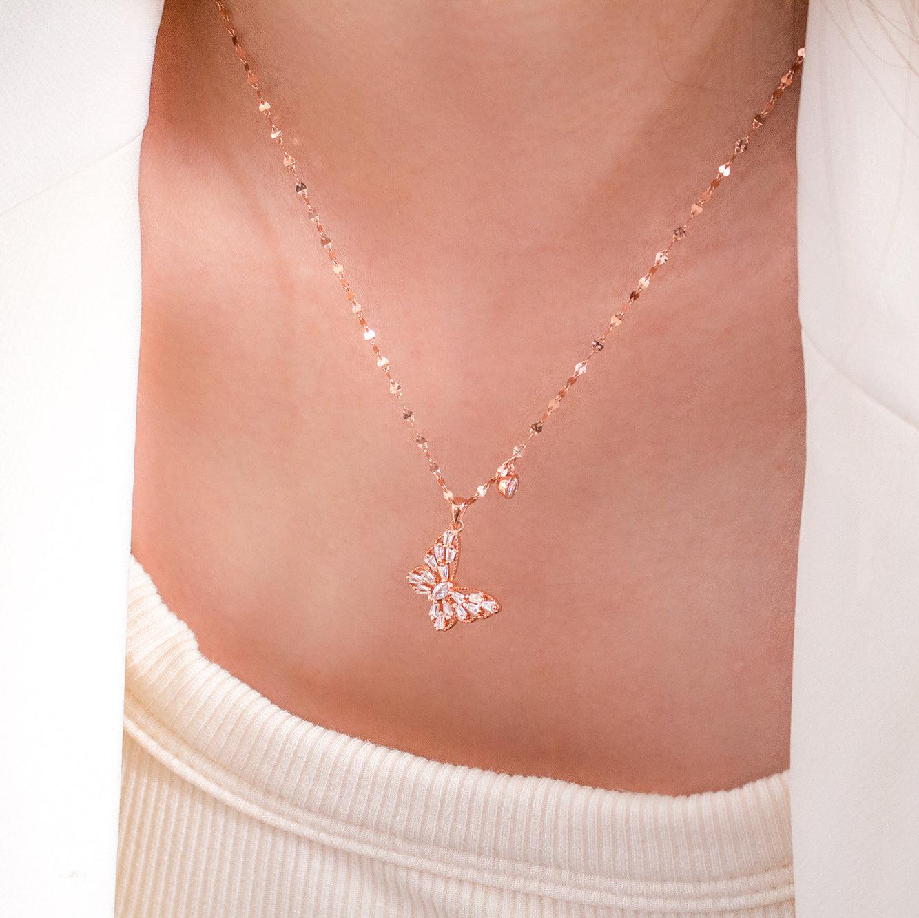 Pendant Necklace Dainty Rhinestone: Fashion Cute Charm Necklace