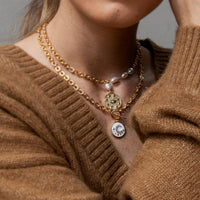 Surrounding Moon Necklace