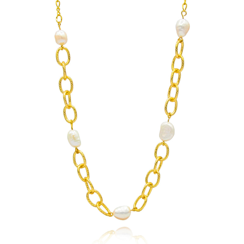 Classy Pearl Necklace