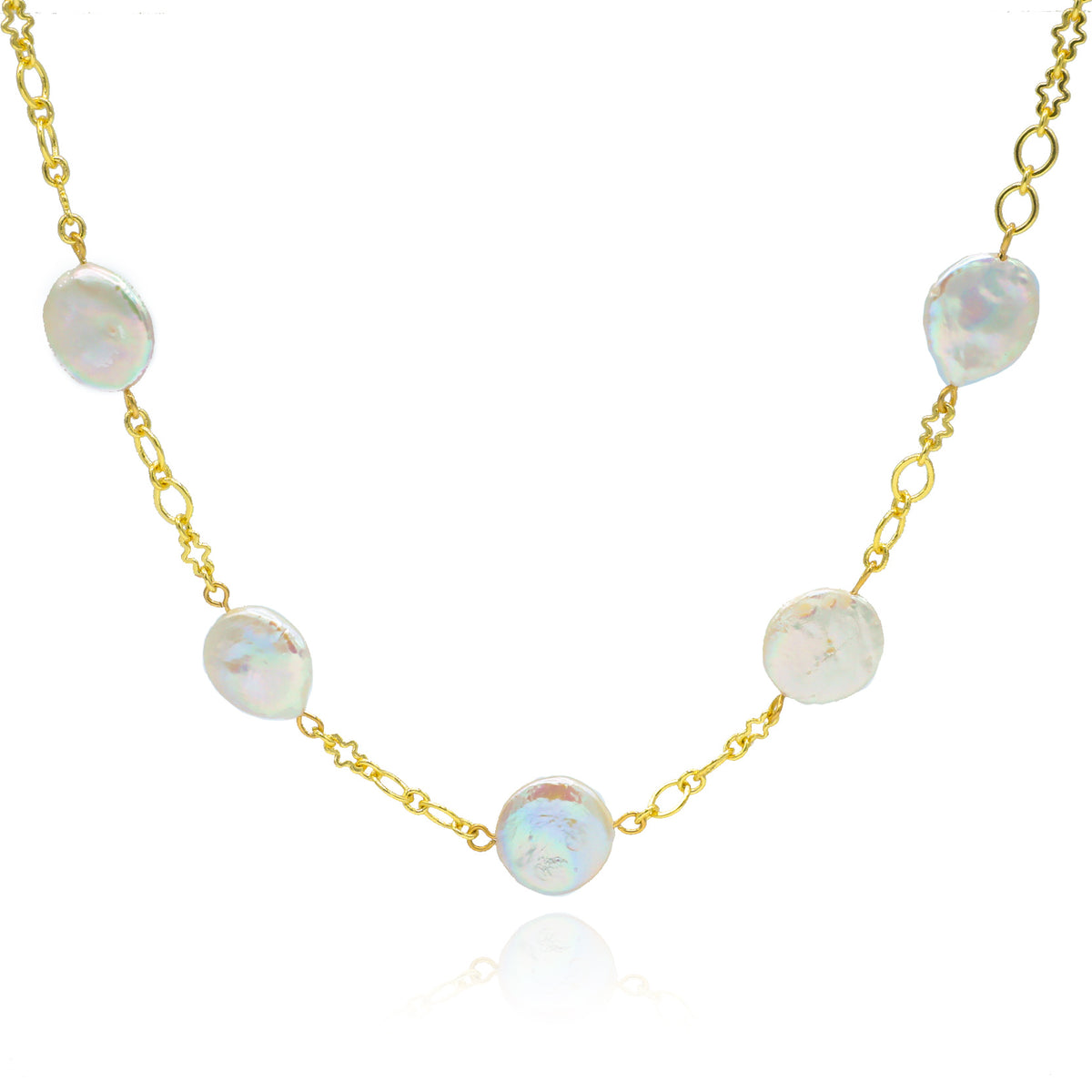 Dreamy Pearl Necklace
