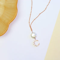 Long Pearl Moon-Adorn Necklace-La Meno