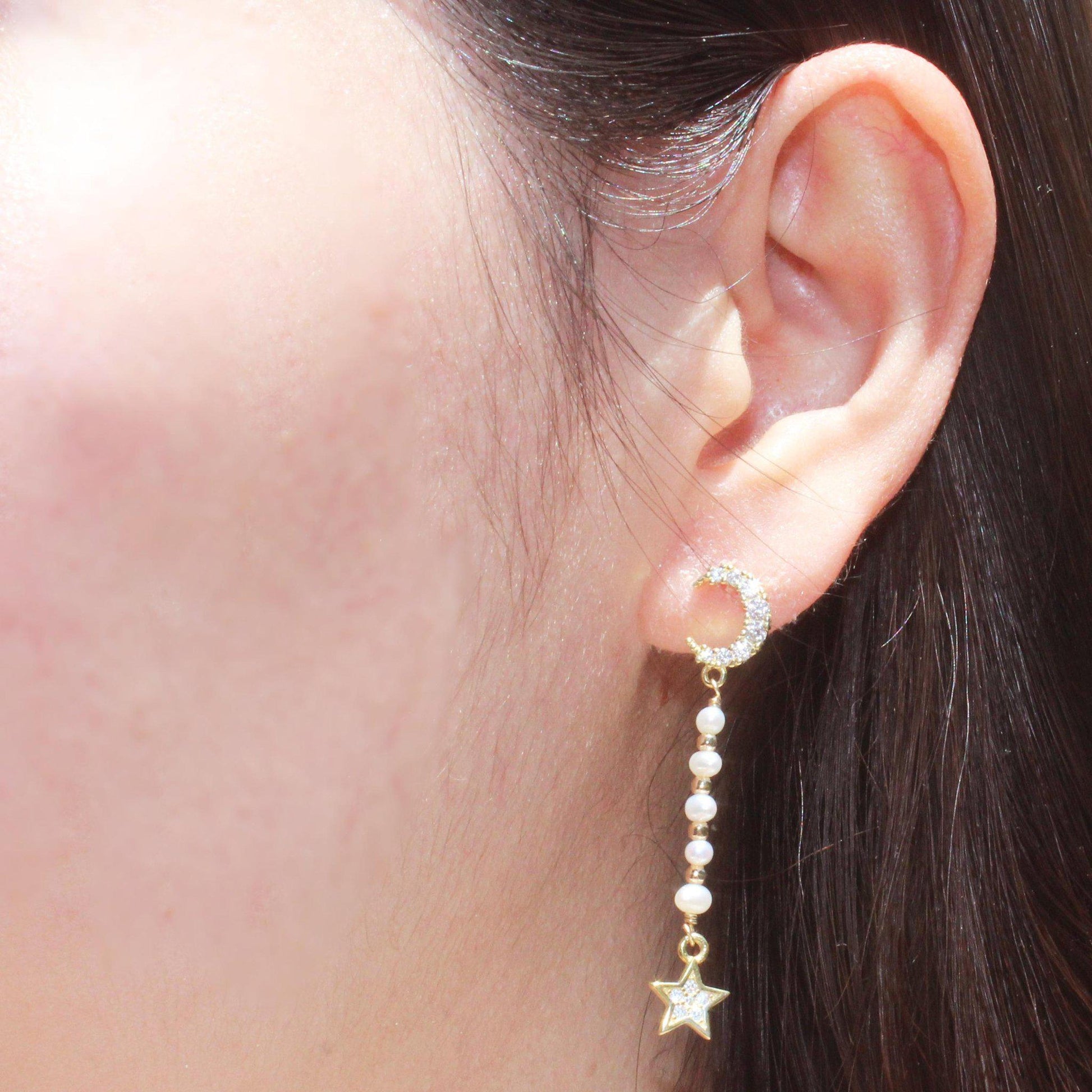 Moon Charm with Pearl & Star Earring-Adorn Earring-La Meno