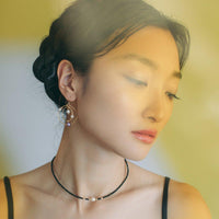 Pearl and Onyx Choker-Adorn Necklace-La Meno