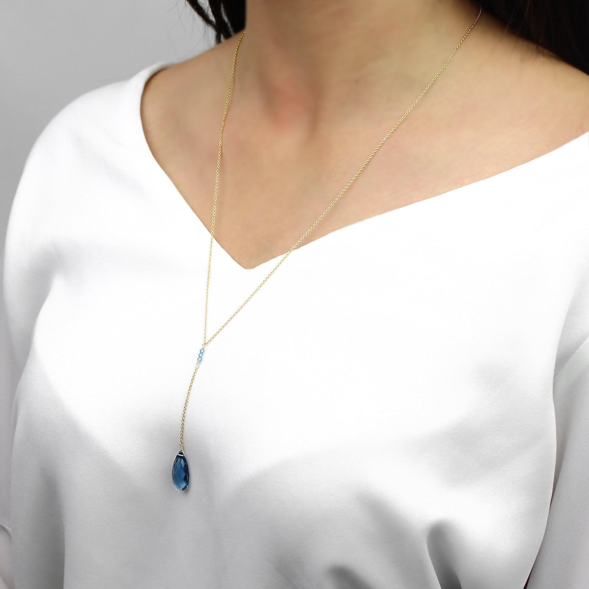 Y Shape Necklace: Blue Quartz-Adorn Necklace-La Meno