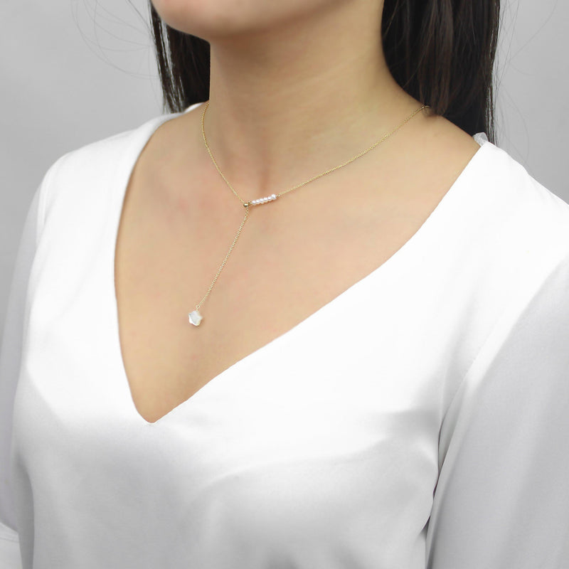 Y Shape Necklace: Mother of Pearl Star-Adorn Necklace-La Meno